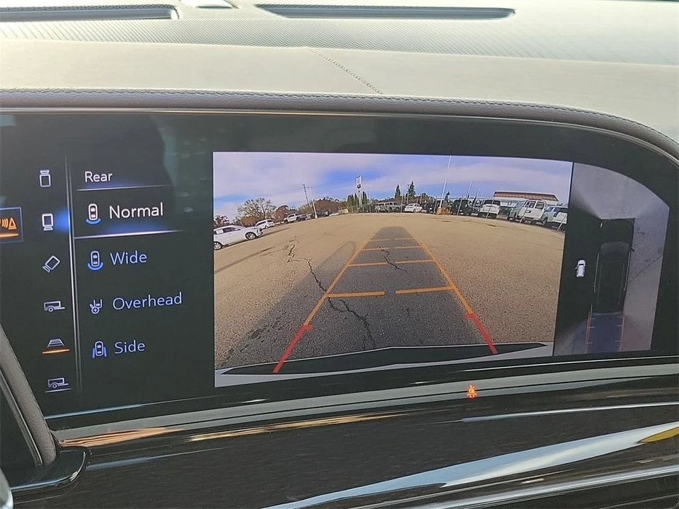 2024 Cadillac Escalade 5th Gen - Image 11 of 12