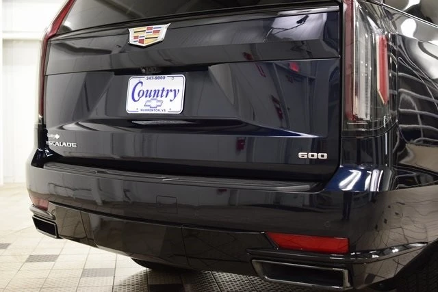 2024 Cadillac Escalade 5th Gen - Image 21 of 21