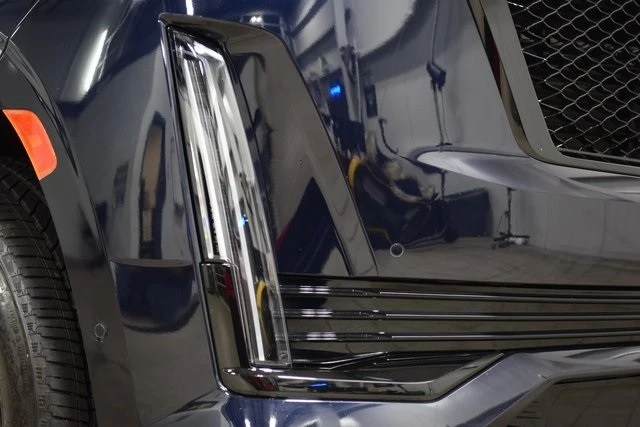 2024 Cadillac Escalade 5th Gen - Image 14 of 21