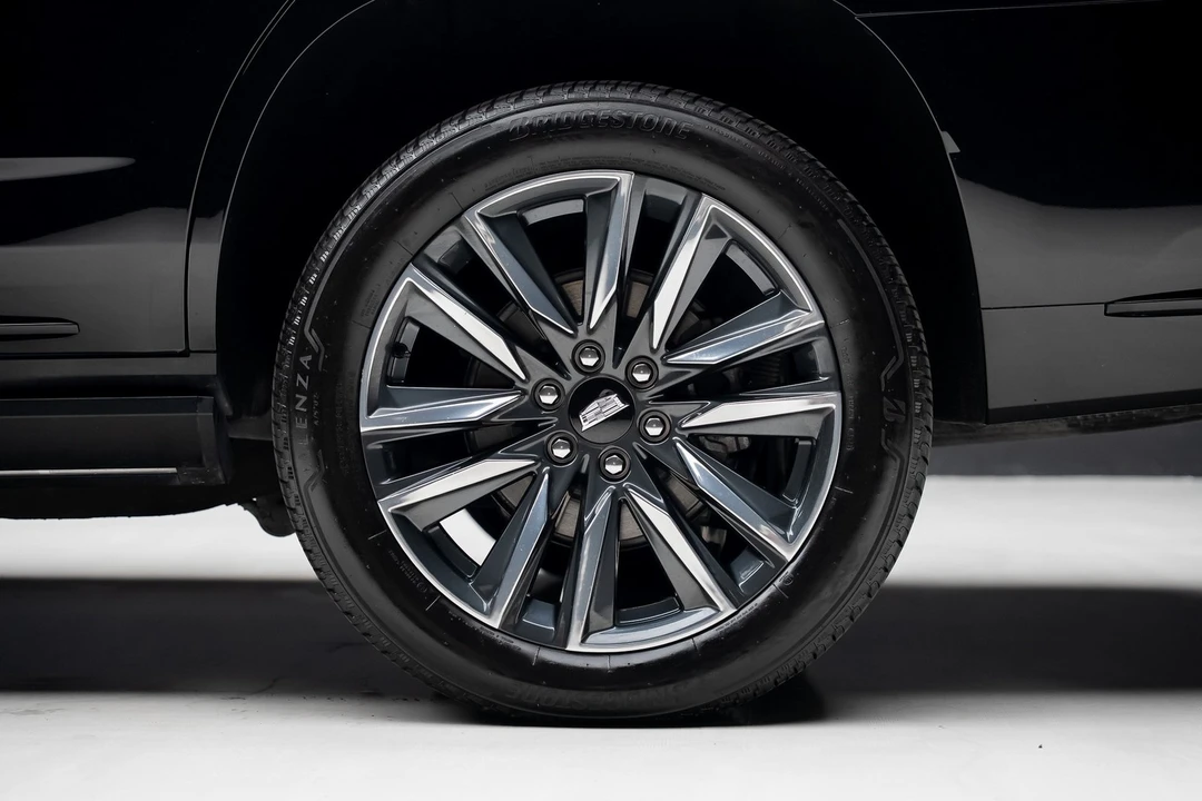 2024 Cadillac Escalade 5th Gen - Image 20 of 21