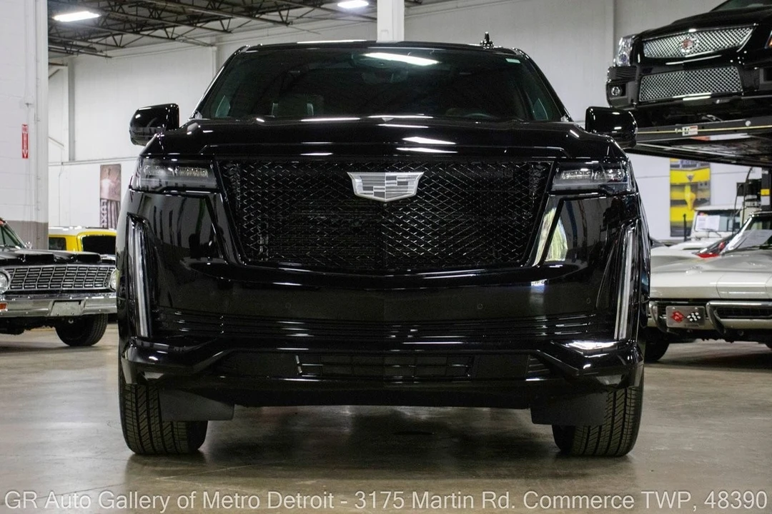 2024 Cadillac Escalade 5th Gen - Image 12 of 12