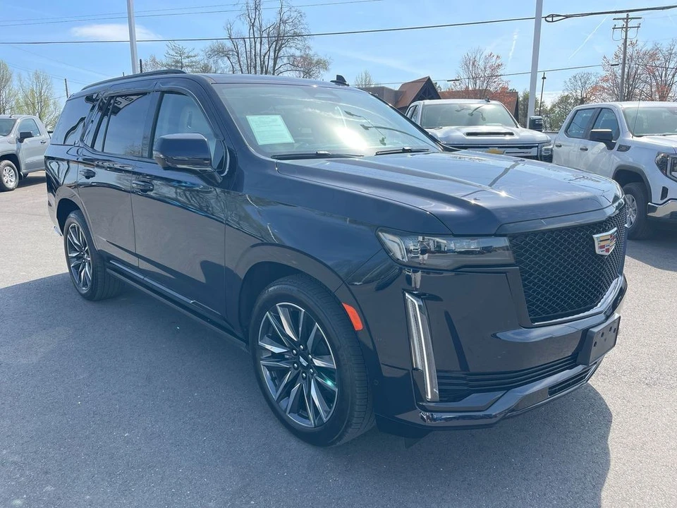 2024 Cadillac Escalade 5th Gen - Image 7 of 12