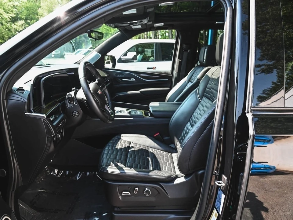 2024 Cadillac Escalade 5th Gen - Image 6 of 12
