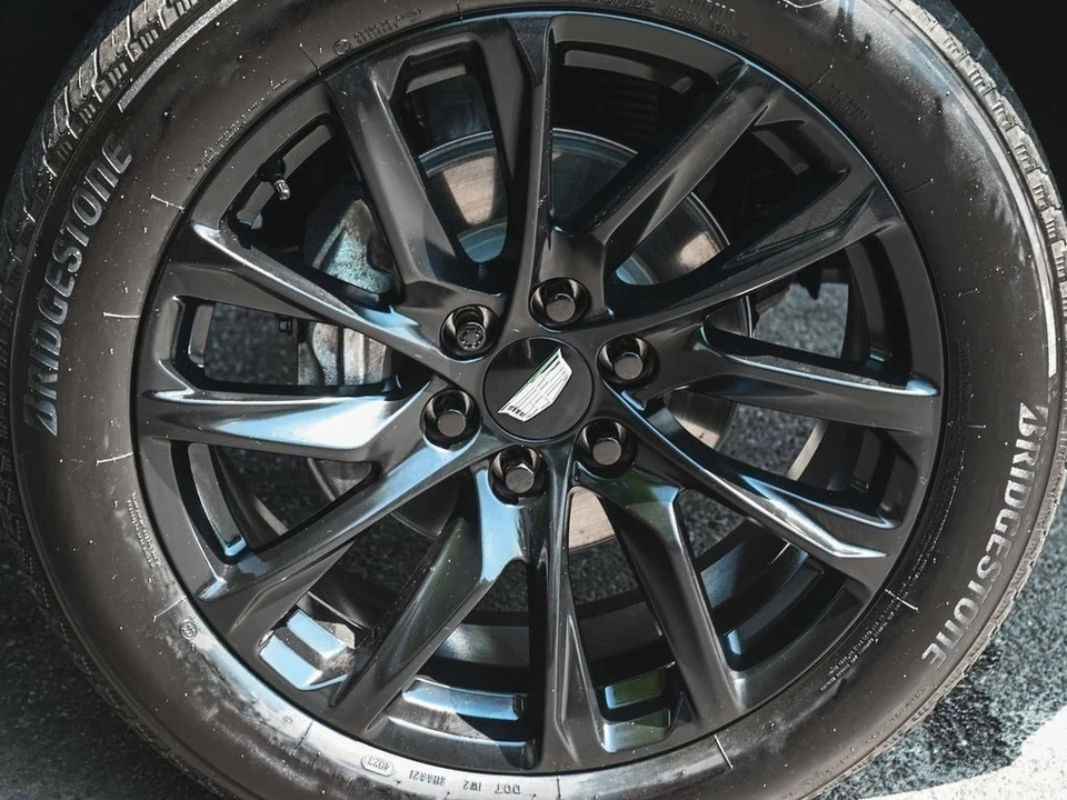 2024 Cadillac Escalade 5th Gen - Image 10 of 12
