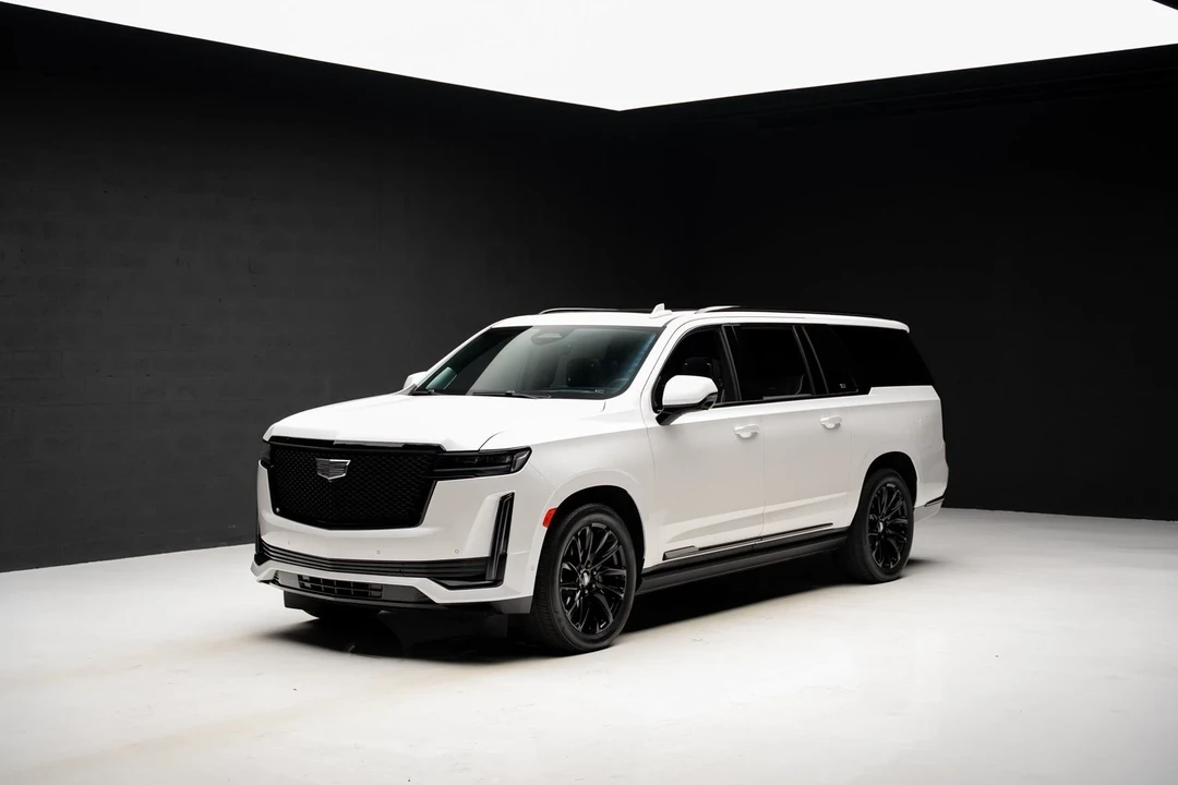 2024 Cadillac Escalade 5th Gen - Image 4 of 21