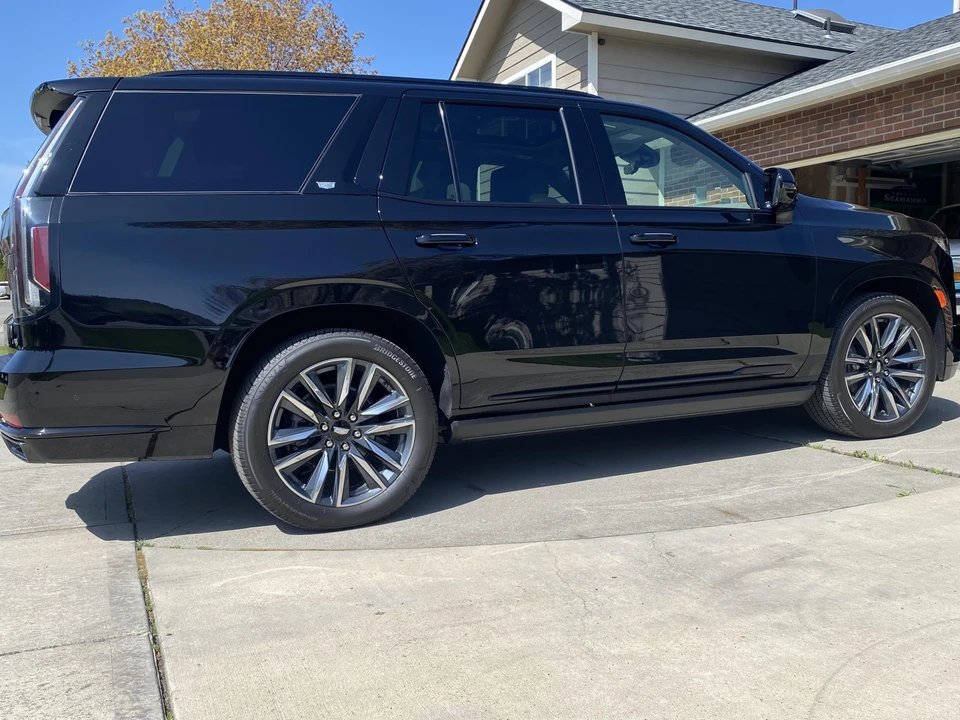 2024 Cadillac Escalade 5th Gen - Image 7 of 31