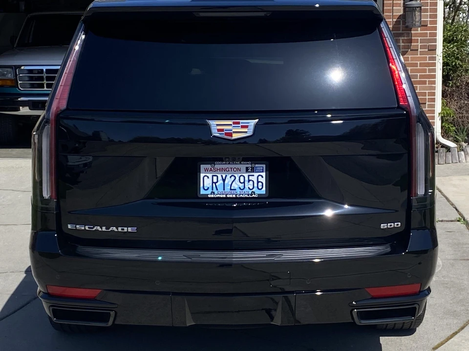 2024 Cadillac Escalade 5th Gen - Image 9 of 31