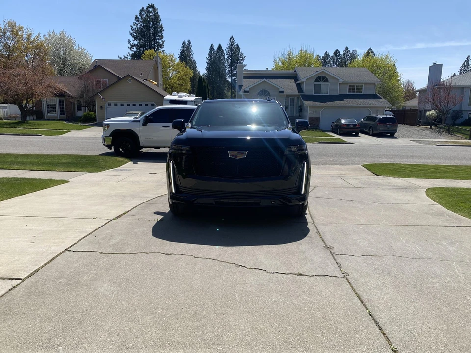 2024 Cadillac Escalade 5th Gen - Image 13 of 31