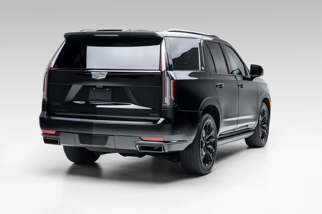 2024 Cadillac Escalade 5th Gen - Image 14 of 31