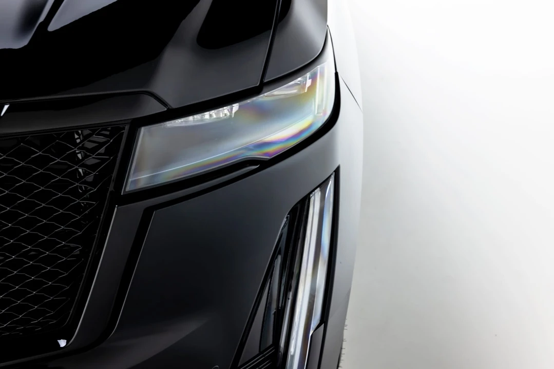 2024 Cadillac Escalade 5th Gen - Image 24 of 31