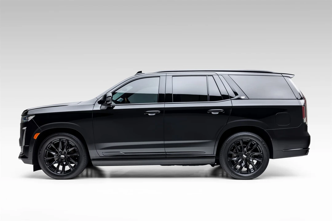 2024 Cadillac Escalade 5th Gen - Image 19 of 31