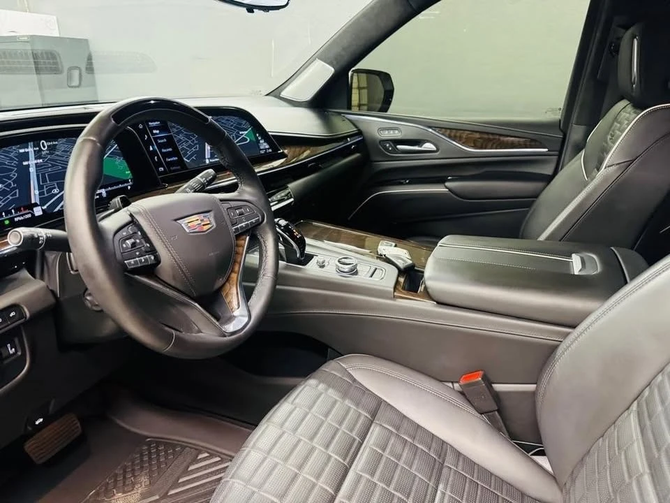 2024 Cadillac Escalade 5th Gen - Image 7 of 8
