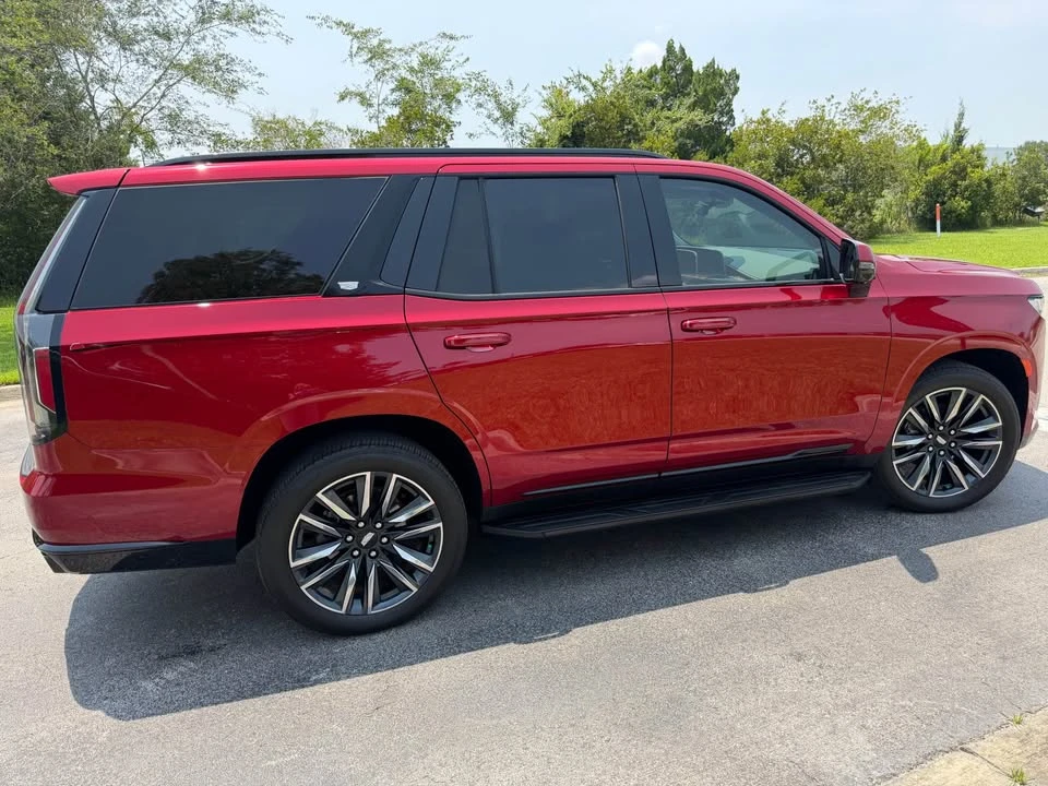 2024 Cadillac Escalade 5th Gen - Image 2 of 11