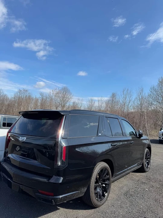 2024 Cadillac Escalade 5th Gen - Image 4 of 5