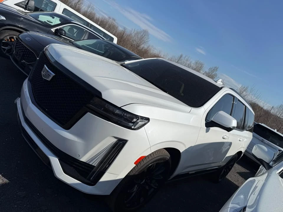 2024 Cadillac Escalade 5th Gen - Image 4 of 8