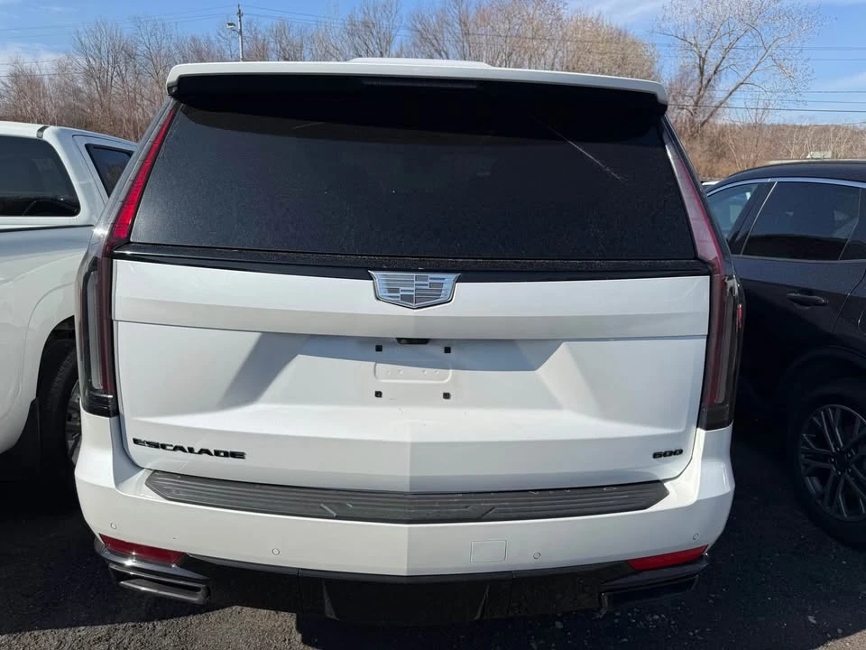 2024 Cadillac Escalade 5th Gen - Image 2 of 8
