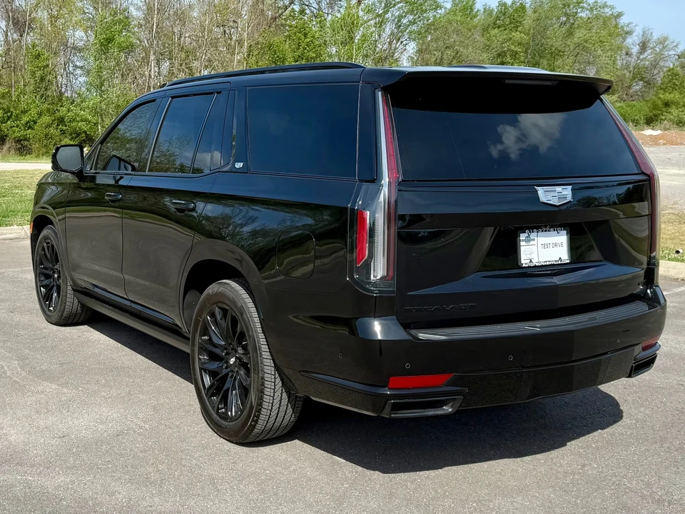 2024 Cadillac Escalade 5th Gen - Image 4 of 21