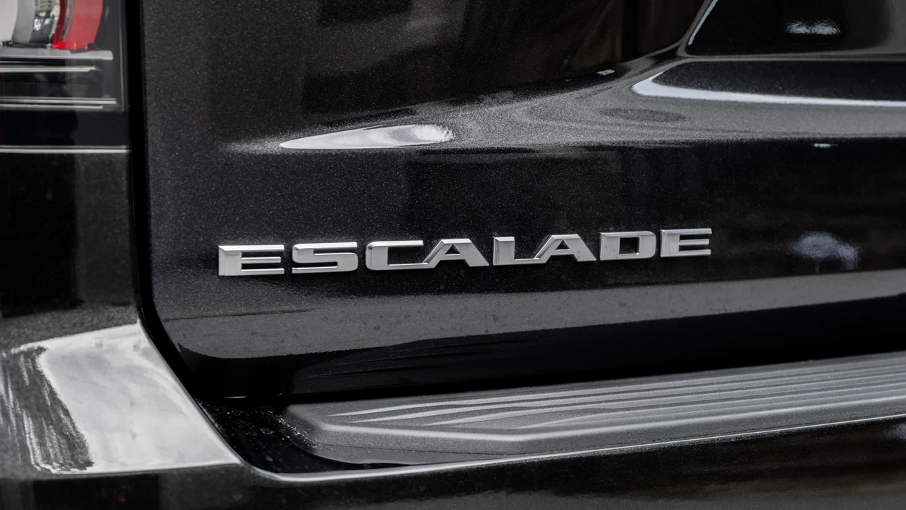 2024 Cadillac Escalade-V 5th Gen - Image 31 of 31