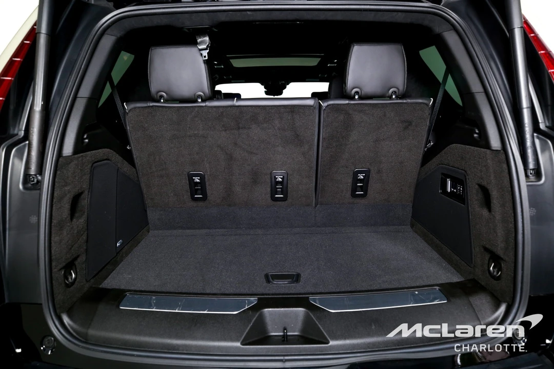 2024 Cadillac Escalade-V 5th Gen - Image 24 of 31