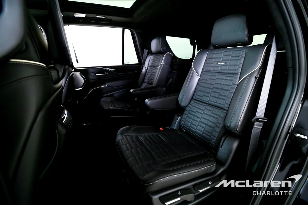 2024 Cadillac Escalade-V 5th Gen - Image 18 of 31