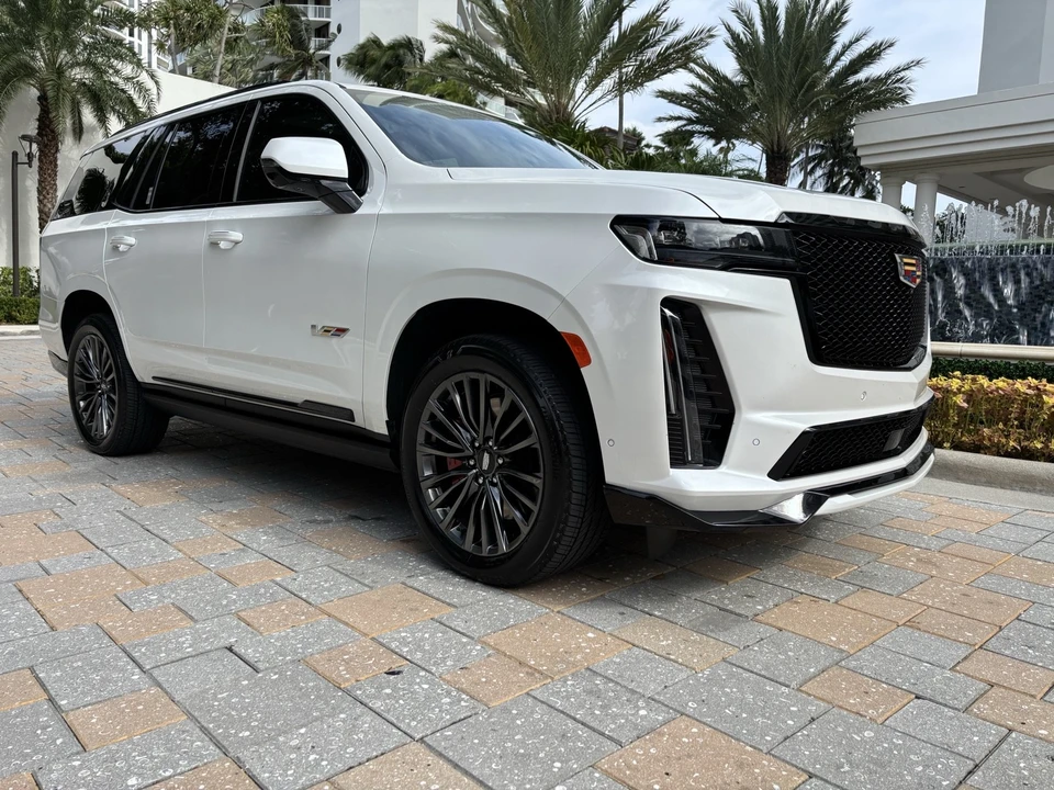 2024 Cadillac Escalade-V 5th Gen - Image 7 of 21