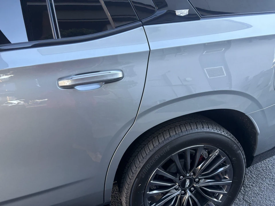 2024 Cadillac Escalade-V 5th Gen - Image 30 of 31