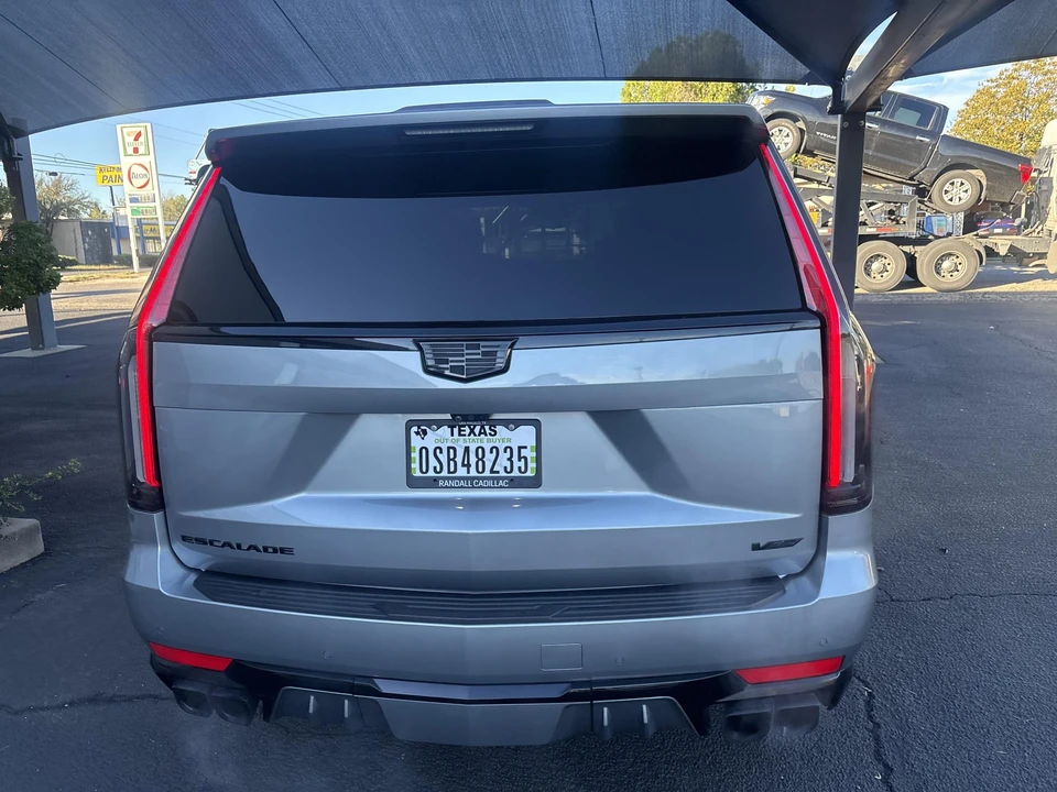2024 Cadillac Escalade-V 5th Gen - Image 22 of 31