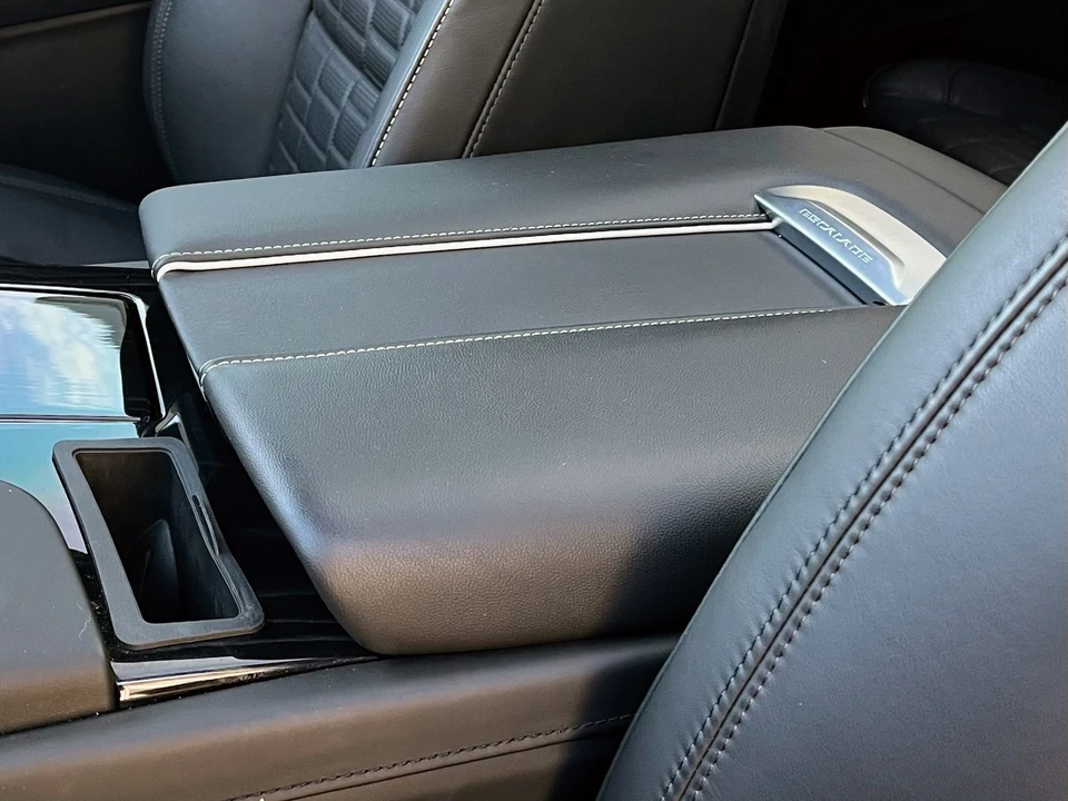 2024 Cadillac Escalade-V 5th Gen - Image 13 of 21