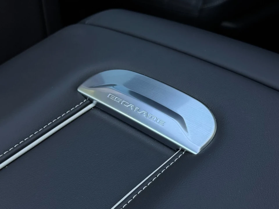 2024 Cadillac Escalade-V 5th Gen - Image 18 of 21