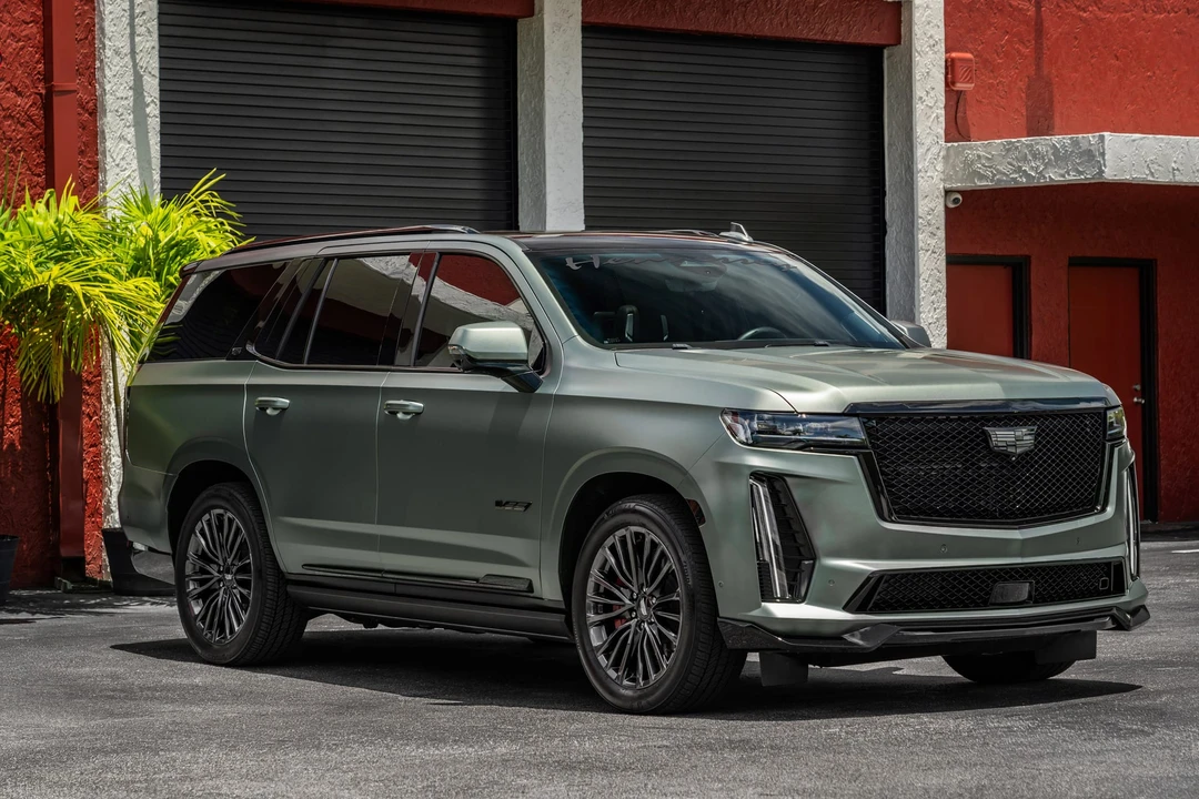 2024 Cadillac Escalade-V 5th Gen - Image 13 of 31