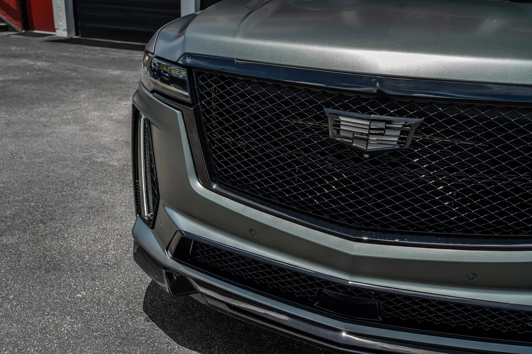 2024 Cadillac Escalade-V 5th Gen - Image 29 of 31