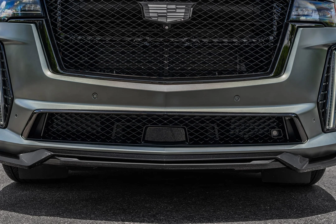 2024 Cadillac Escalade-V 5th Gen - Image 30 of 31