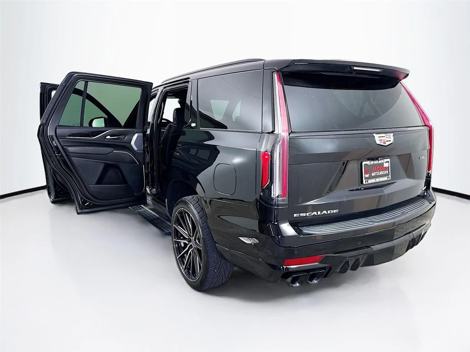 2024 Cadillac Escalade-V 5th Gen - Image 19 of 19