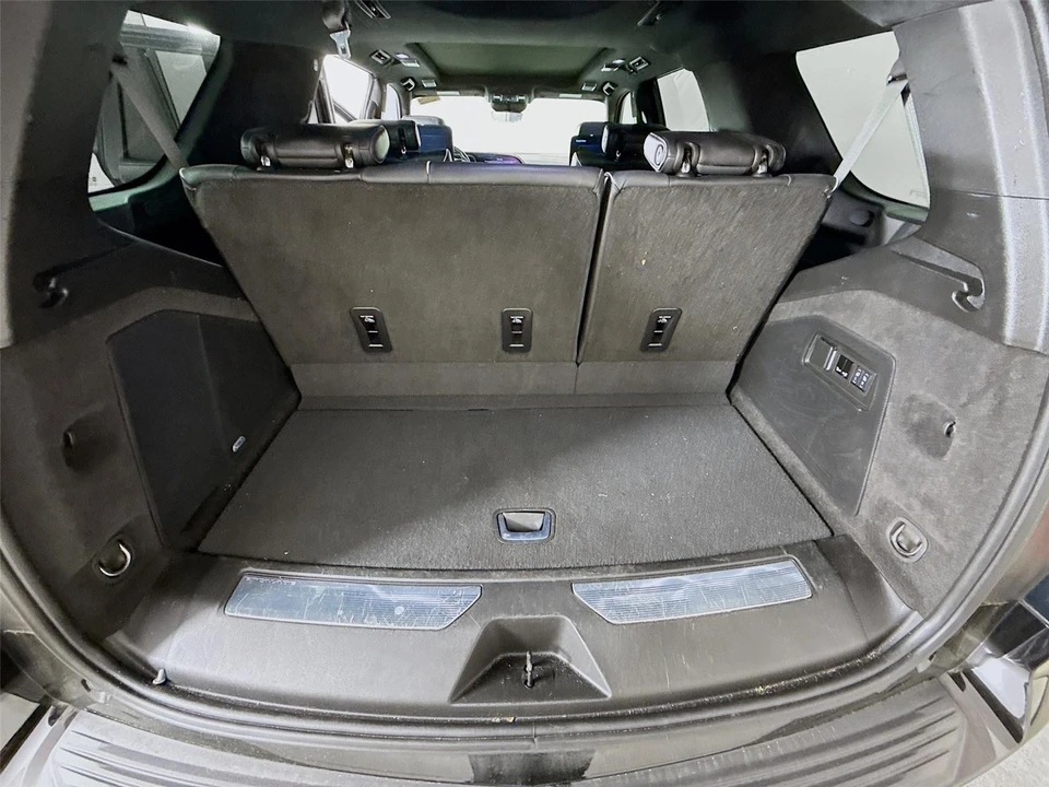 2024 Cadillac Escalade-V 5th Gen - Image 15 of 21