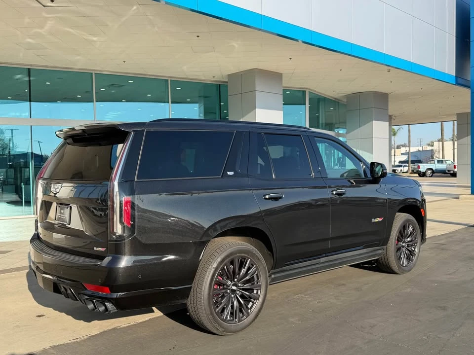 2024 Cadillac Escalade-V 5th Gen - Image 5 of 7