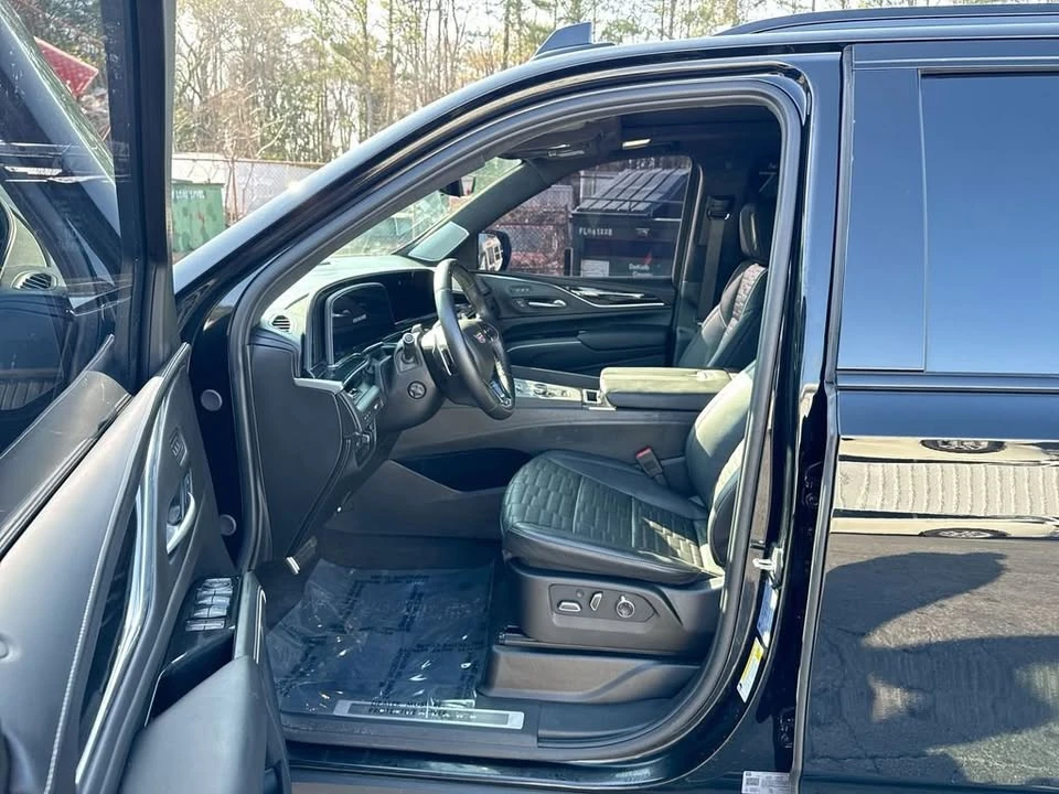 2024 Cadillac Escalade-V 5th Gen - Image 12 of 19