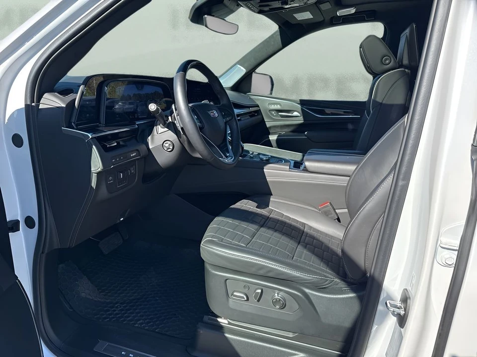 2024 Cadillac Escalade-V 5th Gen - Image 9 of 12