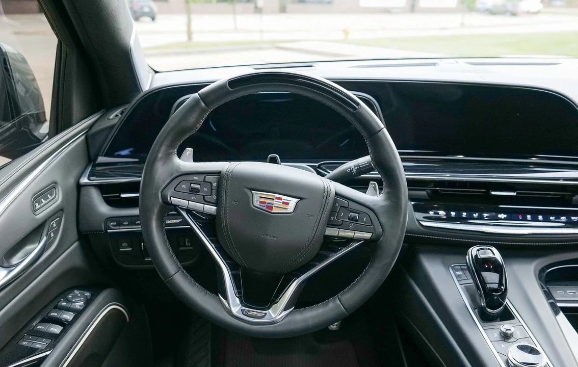 2024 Cadillac Escalade-V 5th Gen - Image 16 of 21