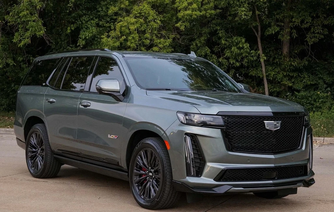 2024 Cadillac Escalade-V 5th Gen - Image 2 of 21