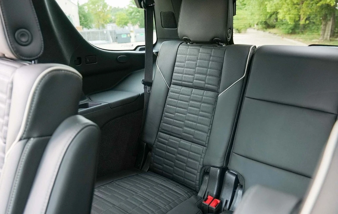 2024 Cadillac Escalade-V 5th Gen - Image 15 of 21