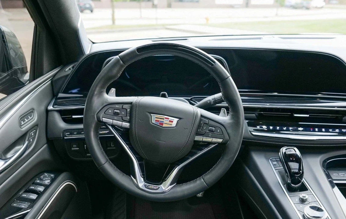 2024 Cadillac Escalade-V 5th Gen - Image 16 of 21