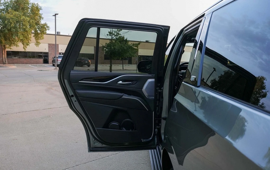 2024 Cadillac Escalade-V 5th Gen - Image 11 of 21