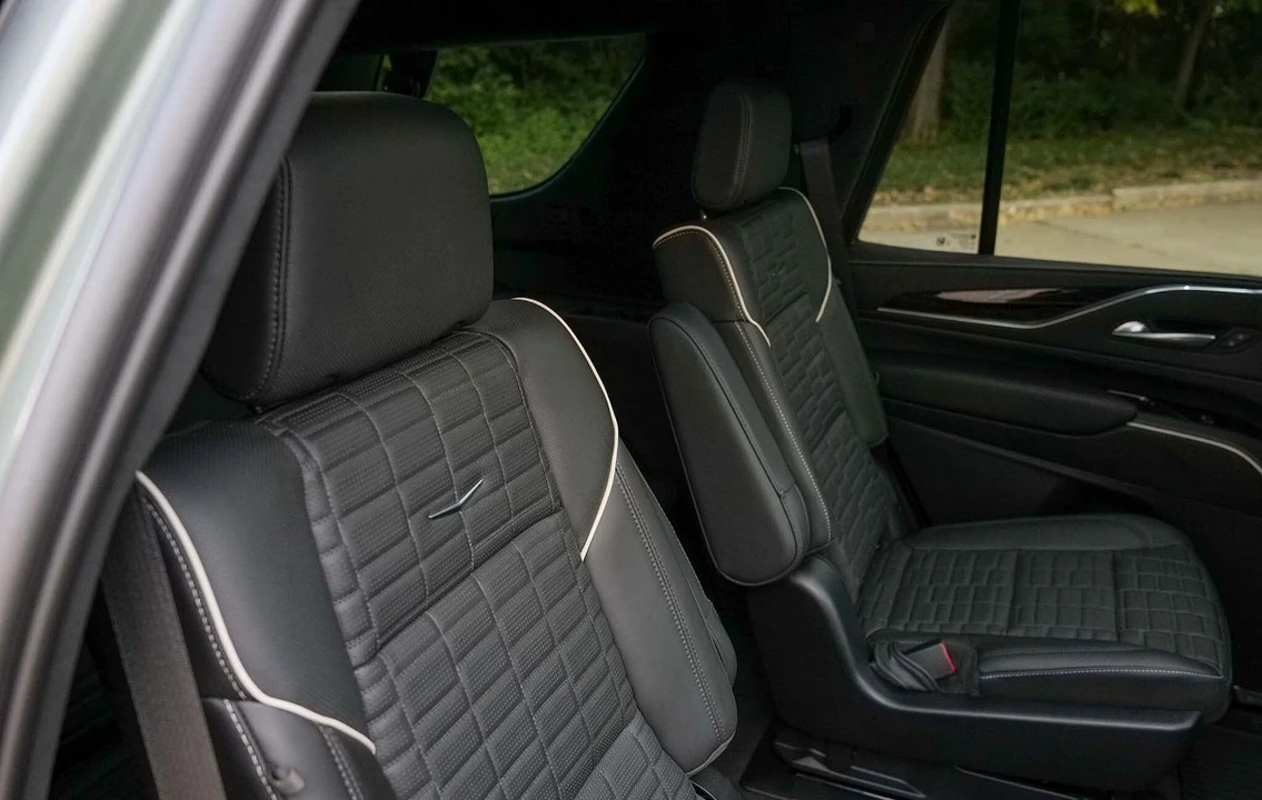 2024 Cadillac Escalade-V 5th Gen - Image 13 of 21