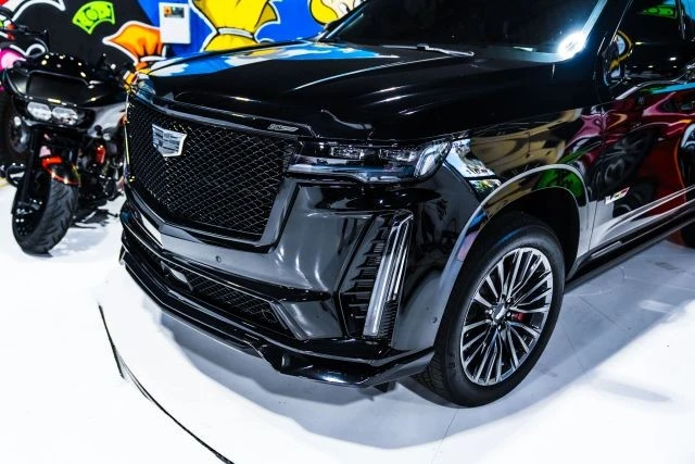 2024 Cadillac Escalade-V 5th Gen - Image 4 of 21