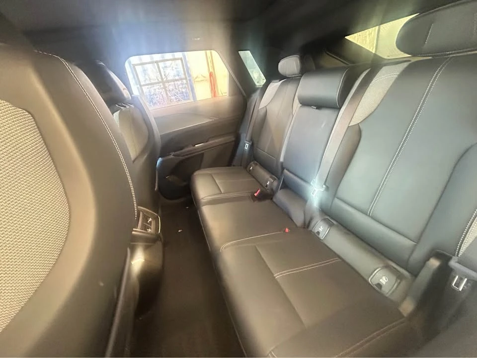 2024 Cadillac Lyriq - Image 8 of 10