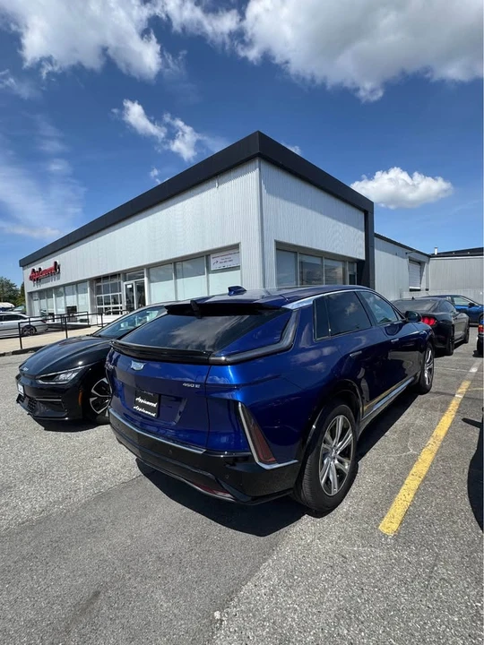 2024 Cadillac Lyriq - Image 6 of 9