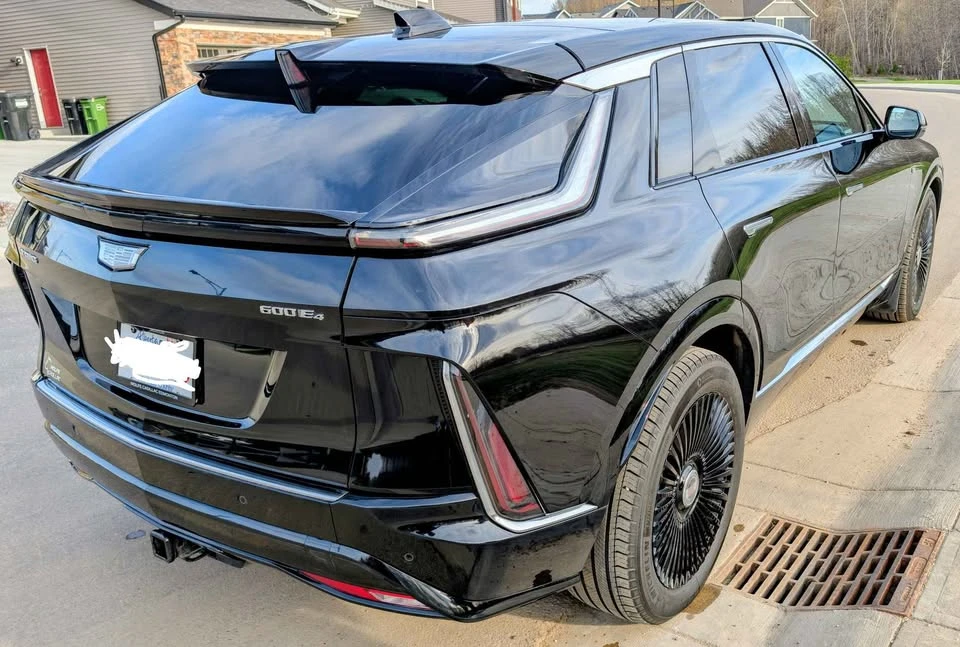 2024 Cadillac Lyriq - Image 4 of 14