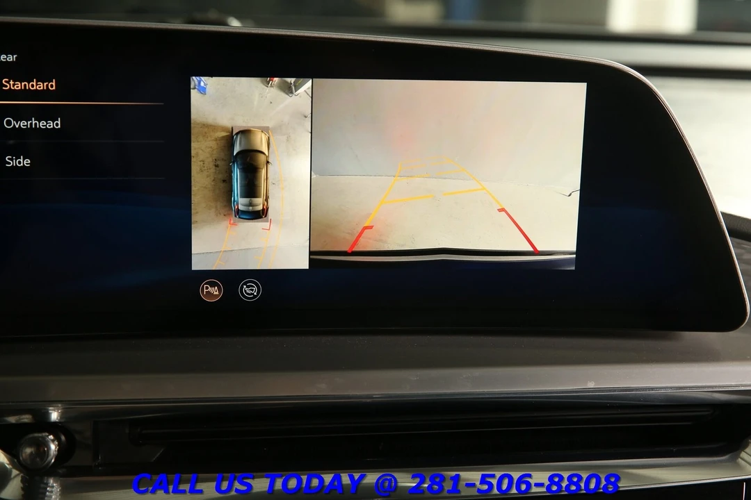 2024 Cadillac Lyriq - Image 18 of 24