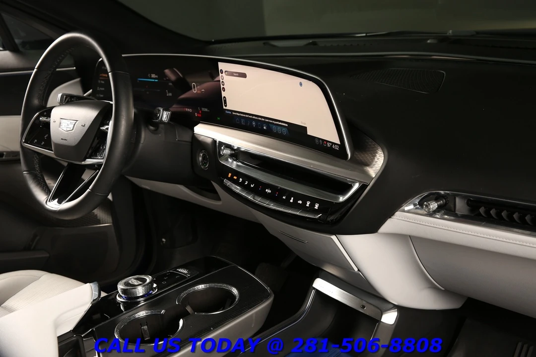 2024 Cadillac Lyriq - Image 20 of 24