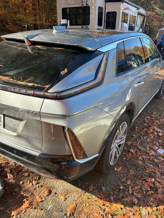 2024 Cadillac Lyriq - Image 6 of 11